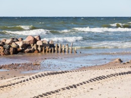 В региональном минстрое рассказали, почему не хотят намывать пляжи песком из карьеров