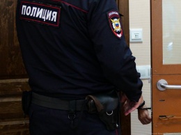 «Схватил за одежду и толкнул»: в Черняховске на полицейского, причинившего травму задержанному, завели дело