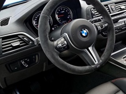Компания BMW продемонстрировала новый 330e Touring с полным приводом