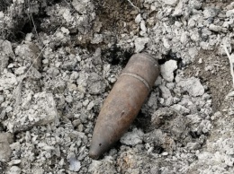 В Нижнем Тагиле в пункте приема металлолома обнаружили артиллерийский снаряд
