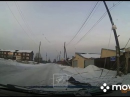 Мужчина специально бросился под машину в Красноярском крае