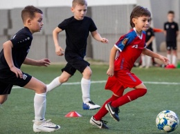 В Барнауле состоялся детский турнир по футболу на призы Юрия Дюпина