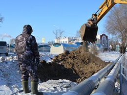 В Белогорске закончили менять аварийный трубопровод