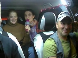 "Такси, в которое люди садятся и улыбаются". В петрозаводском такси можно теперь петь