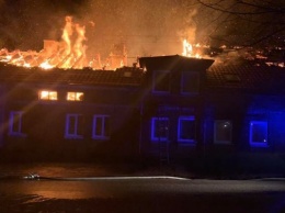 В Янтарном сгорел шестиквартирный дом (фото)