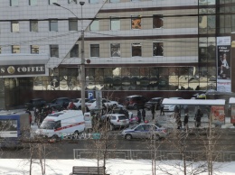 В Барнауле иномарка на скорости въехала в толпу ожидающих автобуса горожан