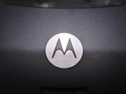 Motorola запантетовала модульный складной телефон
