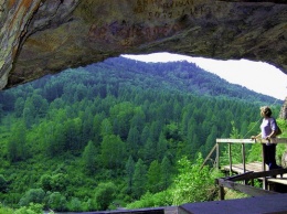 Рядом с Денисовой пещерой появится туристический комплекс
