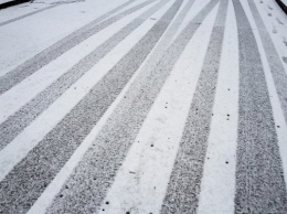 Областные власти отчитались о снегоуборочной технике на дорогах