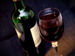 Семь французов украли 1,6 тысяч бутылок вина на сумму 800 тысяч евро