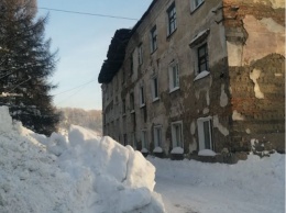 Власти Новокузнецка снесут многоэтажку с рухнувшей крышей