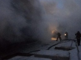 Стали известны подробности пожара на складе в Барнауле