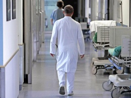 В Белогорске руководителя больницы наказали за оскорбление горожанок