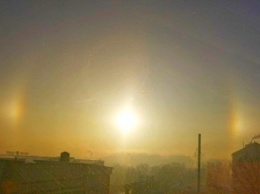 Барнаульцы 12 февраля наблюдают редкое оптическое явление - гало