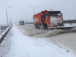 Заторы, ДТП и снегоуборочная техника: ситуация на дорогах Крыма, - ФОТО