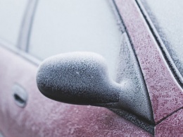 Полицейские помогли белгородцу открыть дверь замерзшего автомобиля