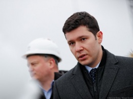 Калининградский губернатор предложил запретить зарплаты наличными на стройках