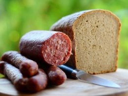 Российский диетолог предложила полезную альтернативу колбасе на бутербродах