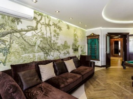 Квартира с бильярдной и росписью художника появилась на продаже в Новокузнецке