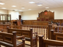 Сотрудницу калининградской компании осудили за взятку министру Ступину