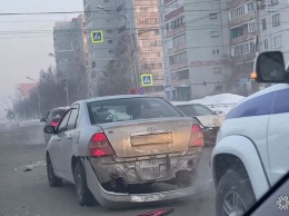 Легковушки столкнулись на перекрестке в Кемерове