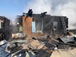 Новосибирский школьник выжил под завалами после смертельного пожара