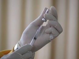 Минздрав России в два раза снизил отпускную стоимость вакцины "Спутник V"