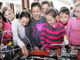 140 мини-кванториумов появятся в сельских школах Алтая в 2021 году