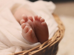 Шведские ученые нашли мутировавший COVID-19 в новорожденном ребенке