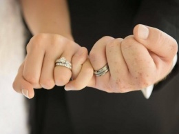 В Югре молодые пары подготовят к брачным отношениям