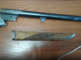 Пенсионерка нашла ружье в тайнике в своей квартире в Кузбассе