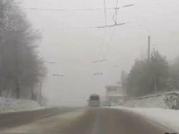 Крым засыпает мартовским снегом, - ФОТО, ВИДЕО
