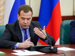 Медведев: причина ностальгии по СССР - свойство памяти забывать плохое