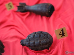 Кемеровчанин грабил магазины с муляжом гранаты в руках