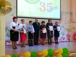 Депутаты Нижневартовска поздравили школу №18 с юбилеем