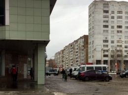 Кемеровский ТЦ эвакуировали из-за подозрительного предмета