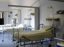 Больницу в Богдановиче, где стирают одноразовые простыни, проверяет прокуратура
