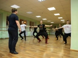 Известные хореографы ансамбля Игоря Моисеева провели мастер-классы в Благовещенске