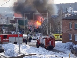 Сгорели пять зданий: 36 человек тушили крупный пожар в Кемерове