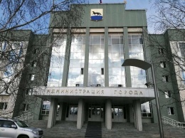 Администрацию Сургута срочно эвакуировали: поступило сообщение о заминировании здания