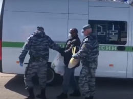 Из Калининградской области экстрадировали камерунца, которого искали более 10 лет (видео)