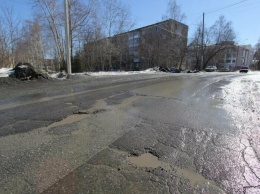На ремонт дорог холодным асфальтом в Ульяновске направлены 59 единиц техники