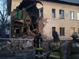 Стена жилого дома обрушилась под Красноярском