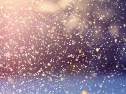 "Зима, уходи": в Симферополе в середине весны выпал крупный снег, - ВИДЕО