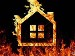 Утренний пожар лишил новокузнечан дома