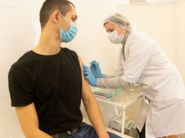 Алтайский край получил первую партию вакцины «Вектора» против COVID-19