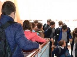 В Калуге эвакуируют школы и больницы