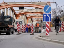 Кропоткин пообещал «человеческий» разговор с подрядчиком о сроках ремонта моста на Киевской