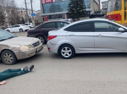 Нетрезвый водитель устроил ДТП в центре Барнаула и прилег «отдохнуть» на проезжей части