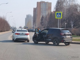 ДТП частично блокировало автомобильное движение по кемеровскому бульвару